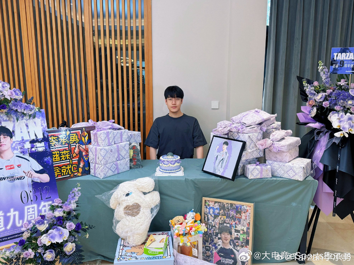 Tarzan李承勇感恩粉丝九年支持,承诺展现精彩比赛|lpl|AL|粉丝应援物产出|赛程|写作业_新浪体育_新浪新闻